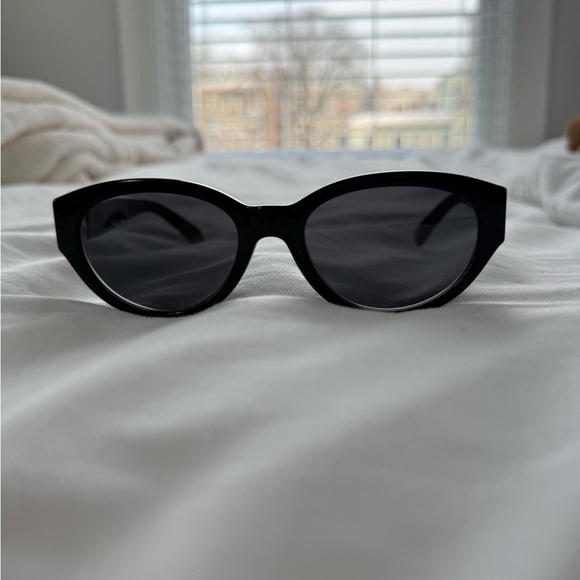 Givenchy Black Cat-Eye Sunglasses - Picture 2 of 6